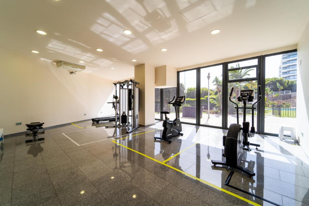 Primera línea de mar con piscina, gimnasio y parking 2 hab y 2 baños Villajoyosa  Exterior foto