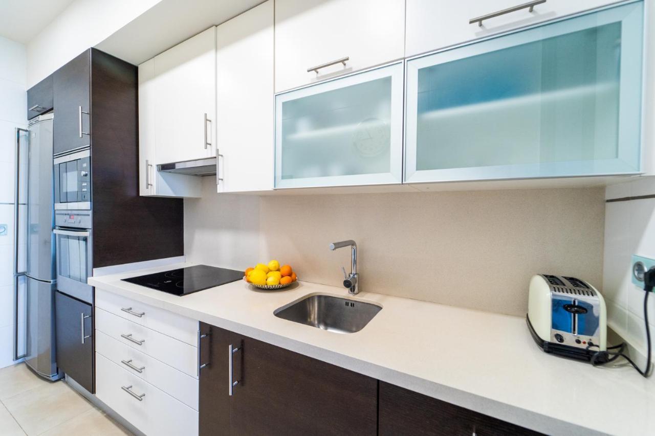 Primera línea de mar con piscina, gimnasio y parking 2 hab y 2 baños Villajoyosa  Exterior foto