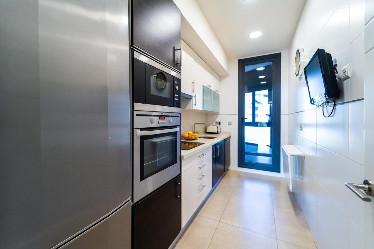 Primera línea de mar con piscina, gimnasio y parking 2 hab y 2 baños Villajoyosa  Exterior foto